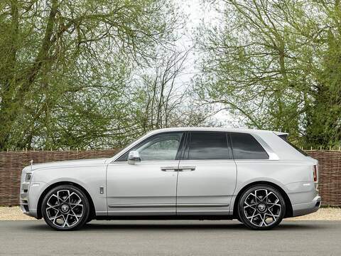 Rolls Royce Cullinan V12 - U5628