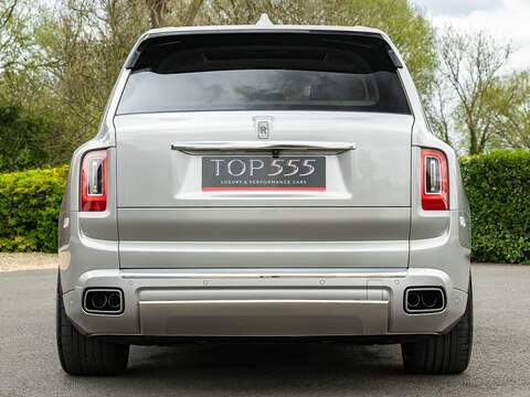 Rolls Royce Cullinan V12 - U5628