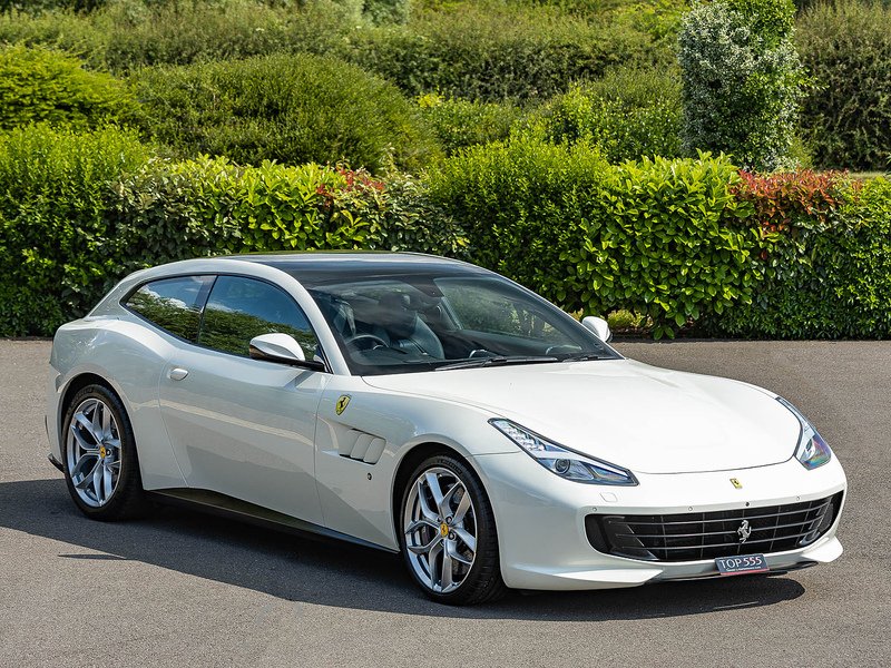 Ferrari GTC4 Lusso T - Large 15