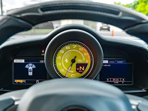 Ferrari 488 Spider - U5646