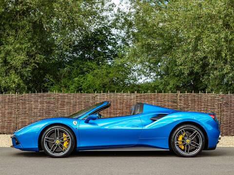 Ferrari 488 Spider - U5646