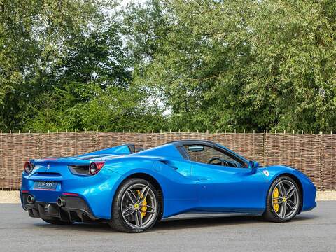 Ferrari 488 Spider - U5646