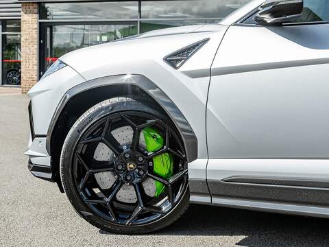 Lamborghini Urus V8 Performante - U5650