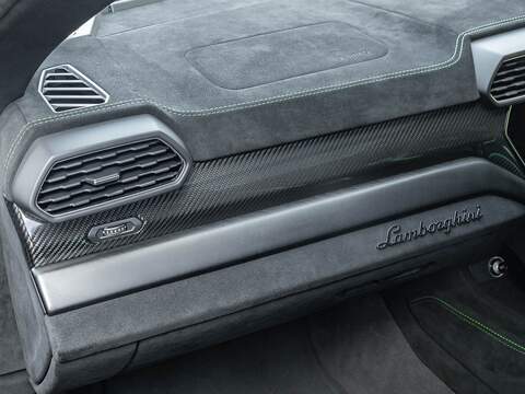 Lamborghini Urus V8 Performante - U5650