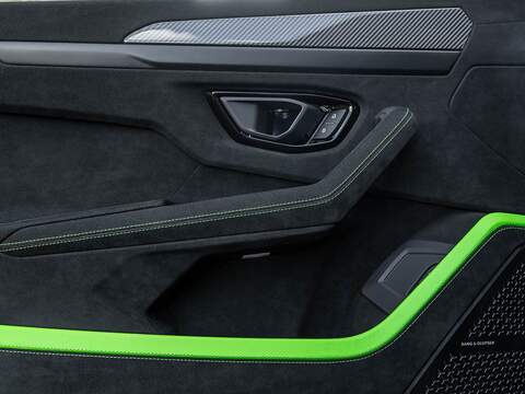 Lamborghini Urus V8 Performante - U5650