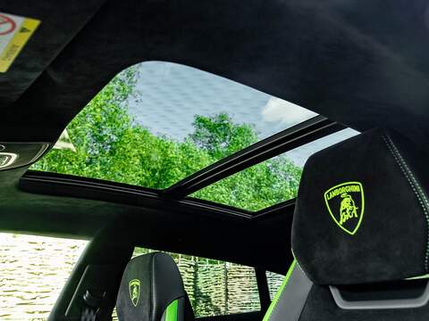 Lamborghini Urus V8 Performante - U5650