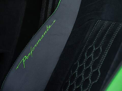 Lamborghini Urus V8 Performante - U5650