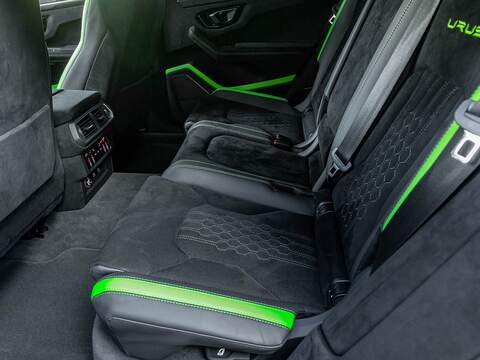 Lamborghini Urus V8 Performante - U5650