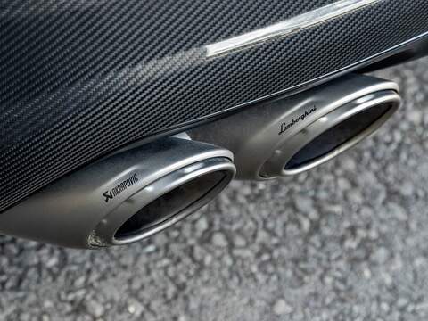 Lamborghini Urus V8 Performante - U5650