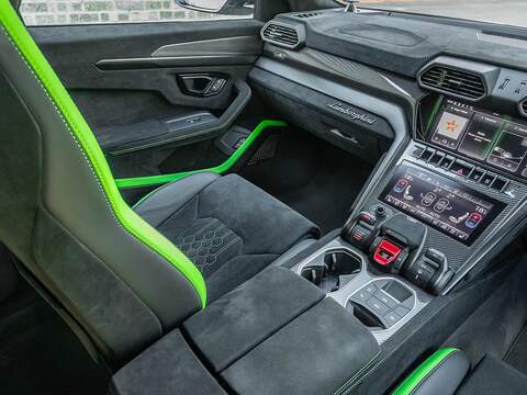 Lamborghini Urus V8 Performante - U5650