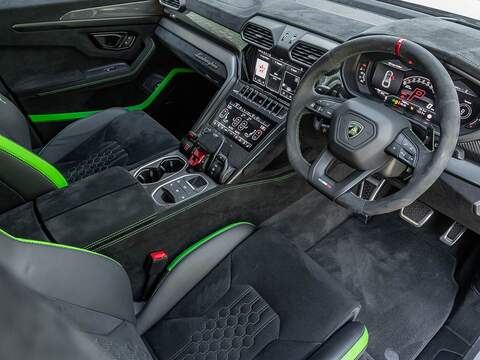 Lamborghini Urus V8 Performante - U5650