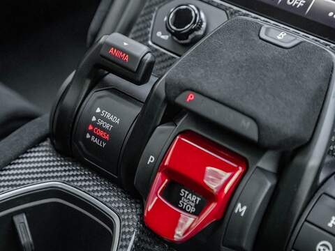 Lamborghini Urus V8 Performante - U5650