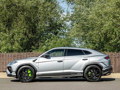 Lamborghini Urus V8 Performante - U5650