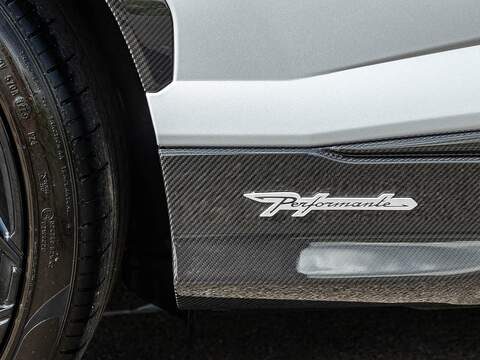 Lamborghini Urus V8 Performante - U5650