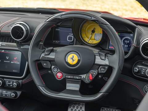 Ferrari Portofino M - U5652
