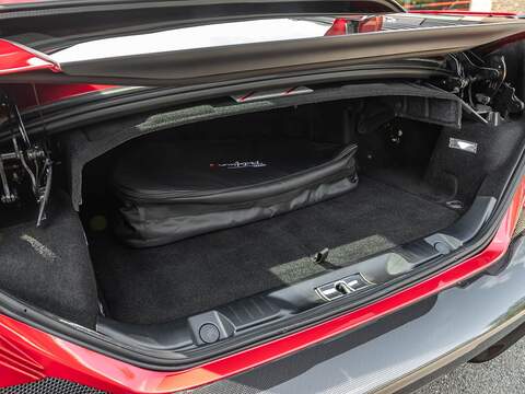 Ferrari Portofino M - U5652