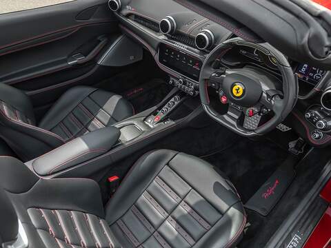 Ferrari Portofino M - U5652