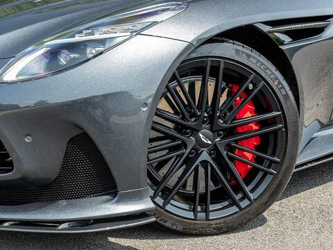 Aston Martin Db12 V8 - U5660