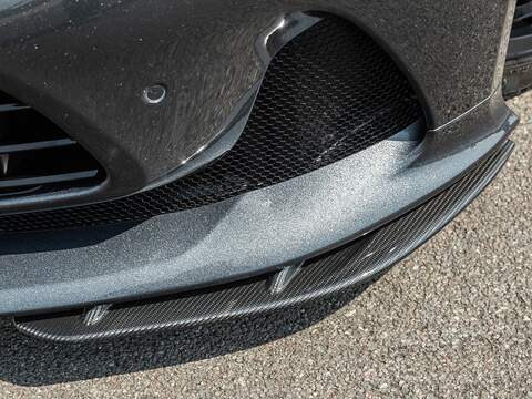 Aston Martin Db12 V8 - U5660