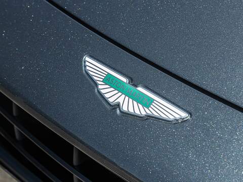 Aston Martin Db12 V8 - U5660