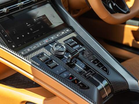 Aston Martin Db12 V8 - U5660