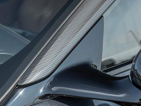 Aston Martin Db12 V8 - U5660