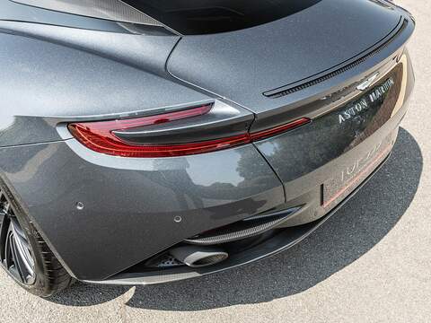 Aston Martin Db12 V8 - U5660