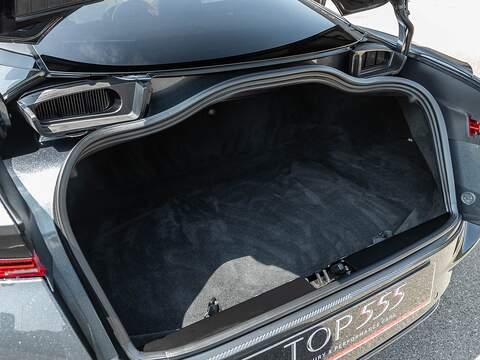 Aston Martin Db12 V8 - U5660