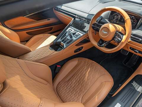 Aston Martin Db12 V8 - U5660