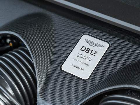 Aston Martin Db12 V8 - U5660