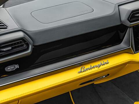 Lamborghini Urus SE  - U5668