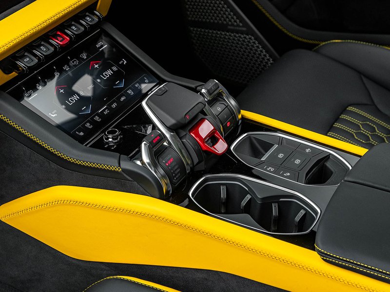 Lamborghini Urus SE  - U5668