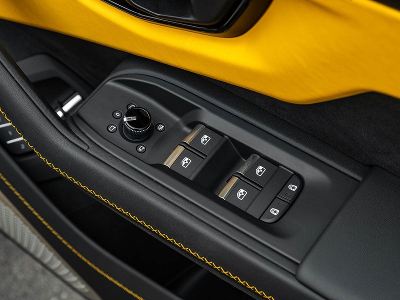 Lamborghini Urus SE  - U5668