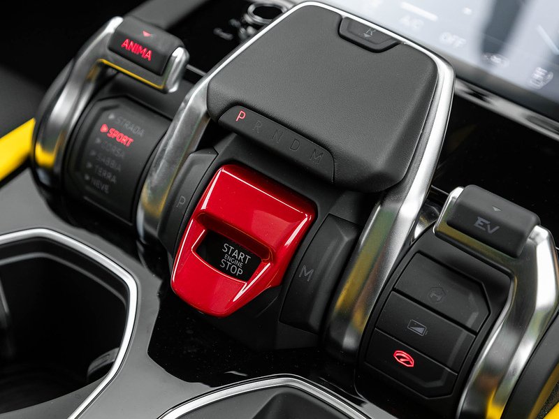 Lamborghini Urus SE  - U5668