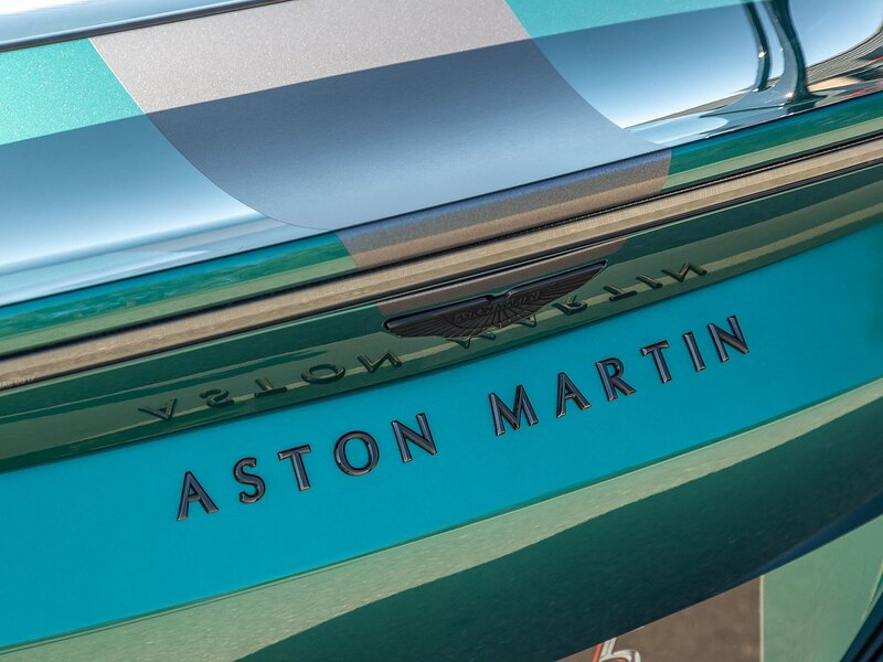 Aston Martin Vantage V8 F1 Edition - Large 20