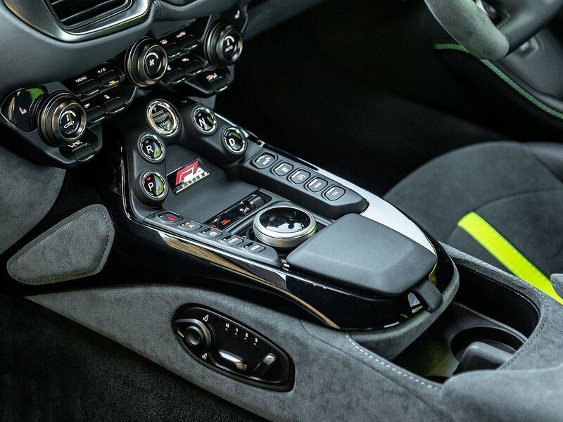 Aston Martin Vantage V8 F1 Edition - Large 32
