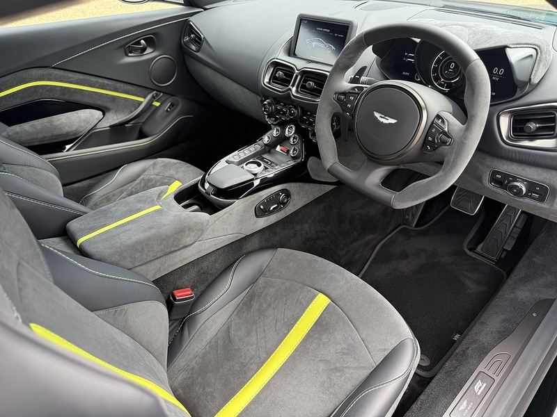 Aston Martin Vantage V8 F1 Edition - Large 1