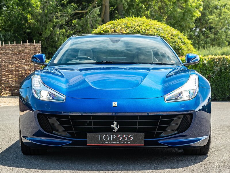 Ferrari GTC4 Lusso V12 - Large 4