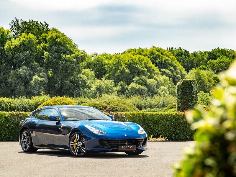 Ferrari GTC4 Lusso V12 - Large 6