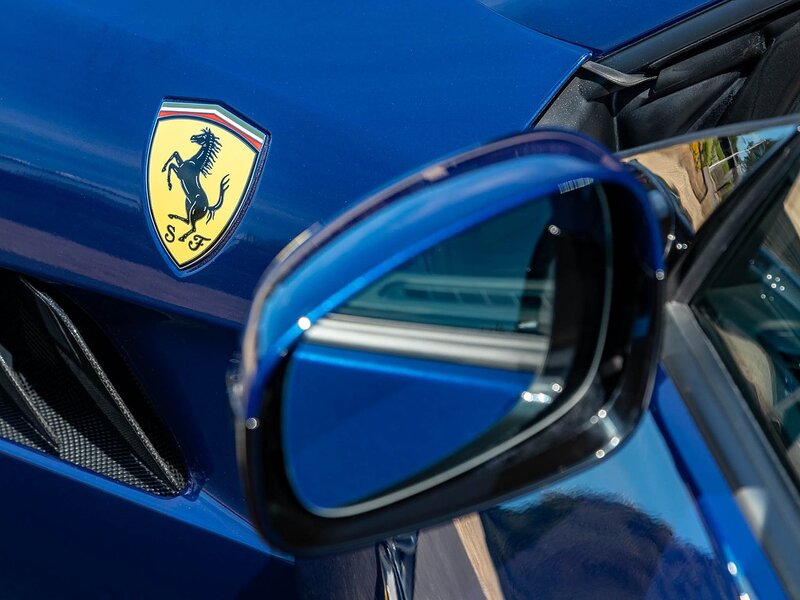 Ferrari GTC4 Lusso V12 - Large 15