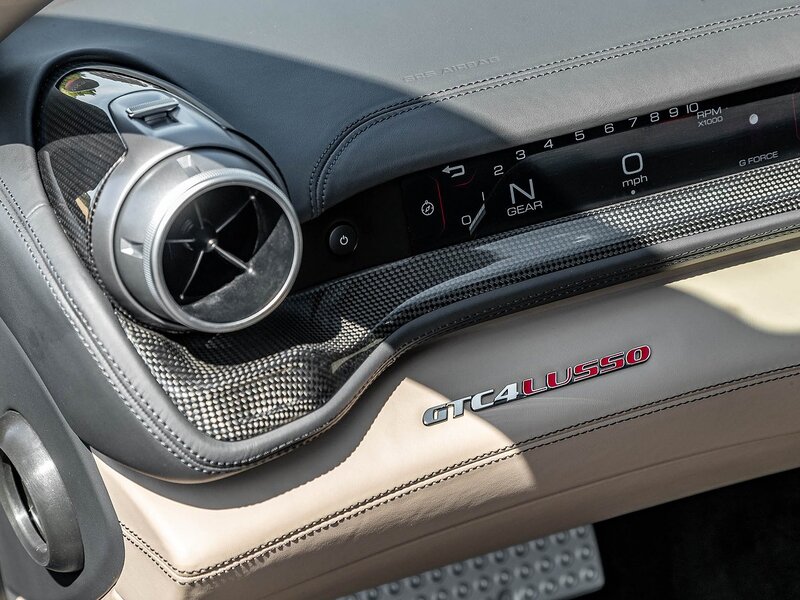 Ferrari GTC4 Lusso V12 - Large 19