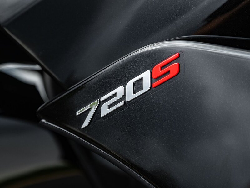 Mclaren 720S - Large 24