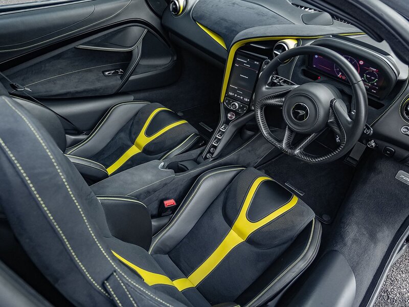 Mclaren 720S - Large 1