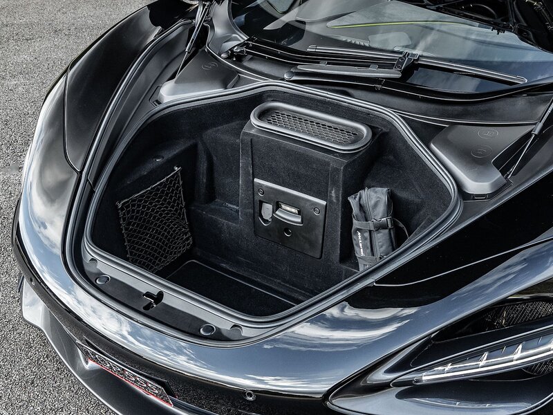Mclaren 720S - Large 40