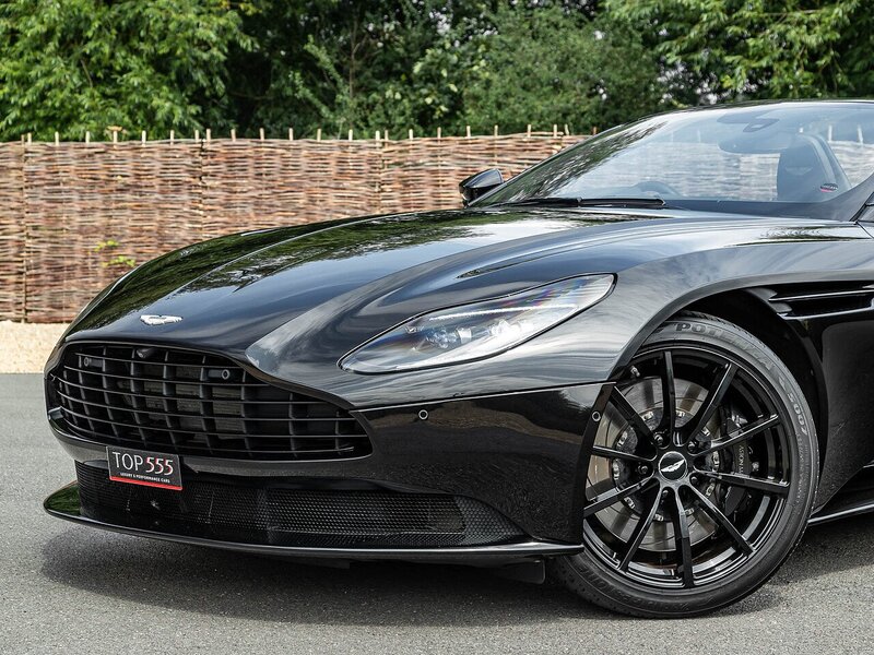 Aston Martin DB11 V8 Volante - Large 11