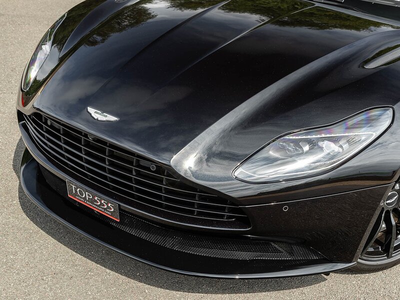Aston Martin DB11 V8 Volante - Large 12
