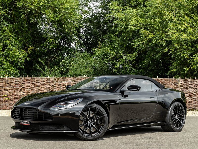 Aston Martin DB11 V8 Volante - Large 34