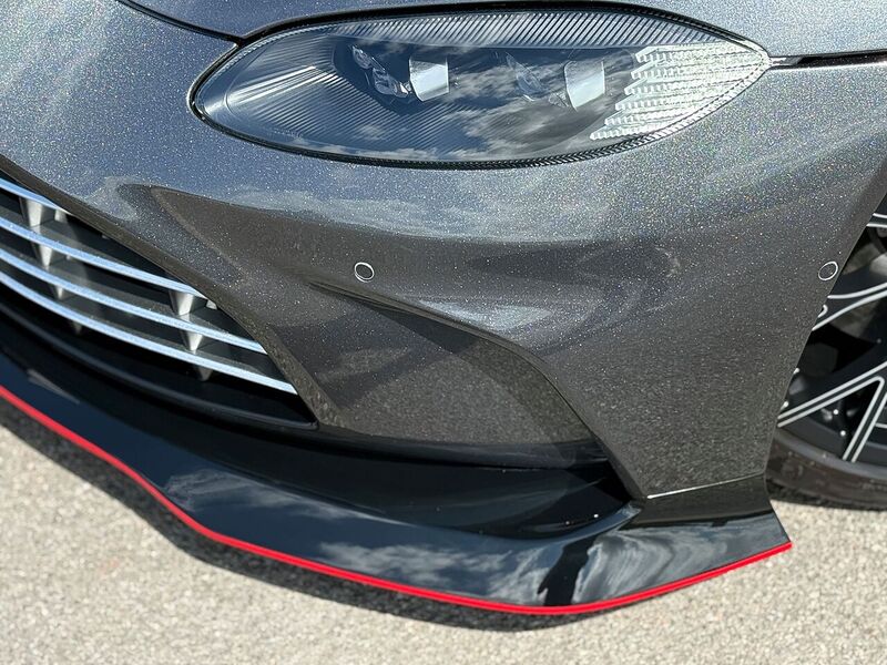Aston Martin Vantage V12 - Car No.28 Of Only 333 Cars Worldwide - Large 8