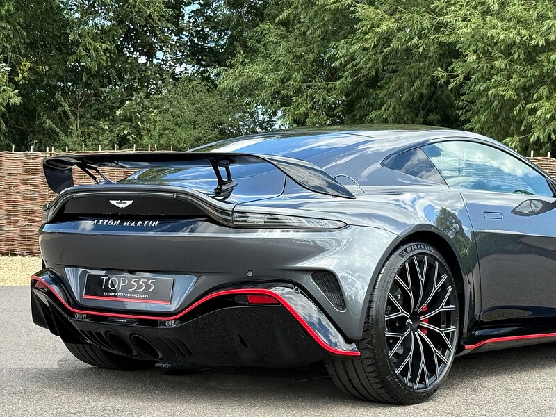 Aston Martin Vantage V12 - Car No.28 Of Only 333 Cars Worldwide - Large 21