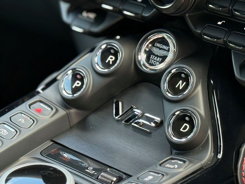 Aston Martin Vantage V12 - Car No.28 Of Only 333 Cars Worldwide - Large 31